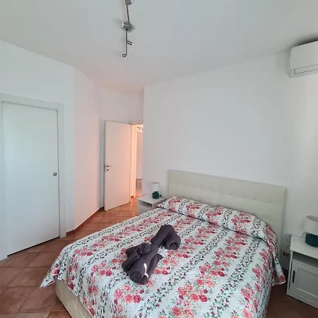 Casa Erica By Portofinovacanze Apartament
